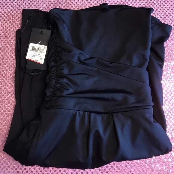 SOLD GUESS Dressy Black Halter Romper Large - Picture 4 of 11